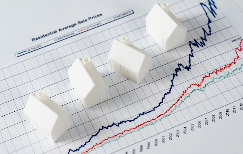 US Housing Market: Record Prices Amid Slumping Sales in June 2025