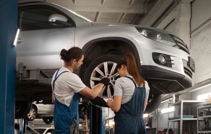 Top Benefits of Getting Your Car Serviced at a Dealership