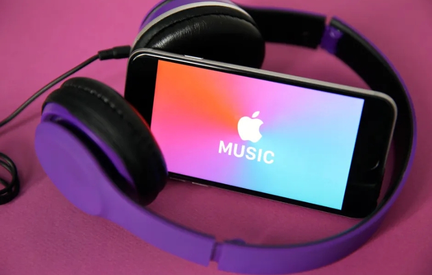 Apple Music Tests New System to Identify AI-Made Music