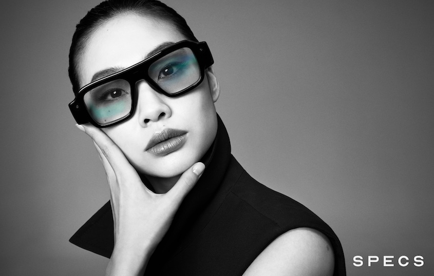 Snap Unveils $2,195 AR Glasses After Years of Development